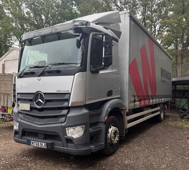 image for 2018 MERCEDES ANTOS 1824 CURTAIN SIDE VEHICLE