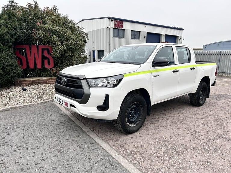 2022 Toyota Hilux Active Air Con and Cruise Control - EX Fleet Disposal. FTSH