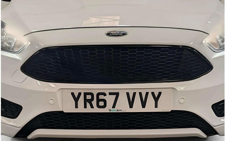 2017 Ford Focus 1.0T EcoBoost ST-Line Euro 6 (s/s) 5dr HATCHBACK Petrol Manual