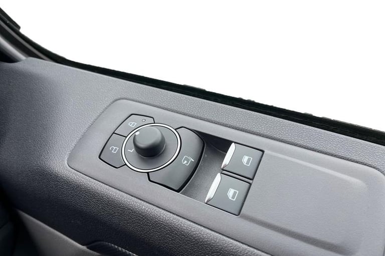 2024 Ford E-Transit 320 Limited AUTO L1 SWB RWD 100kW 65kWh Low Roof, SINGLE PASSENGER SEAT, WI P...