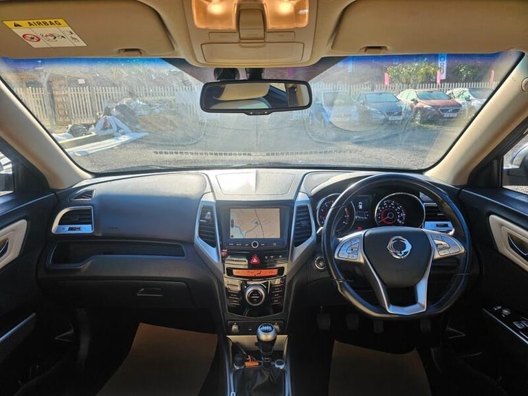2015 Ssangyong Tivoli 1.6 e-XGi ELX Euro 6 (s/s) 5dr HATCHBACK Petrol Manual