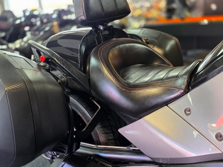 2016 CAN-AM SPYDER F3 1330 ACE 6 SPEED TRIKE 18,000 MILE'S 