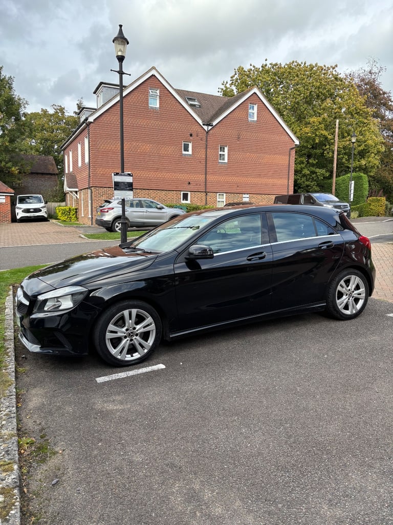 Mercedes-Benz, A CLASS, Hatchback, 2017, Manual, 1595 (cc), 5 doors