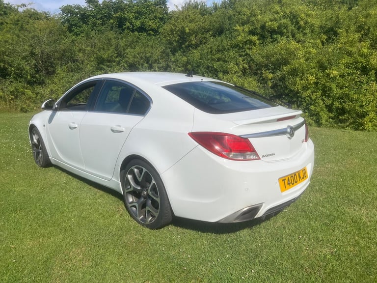VAUXHALL INSIGNIA 2.8 T V6 VXR SuperSport 2013