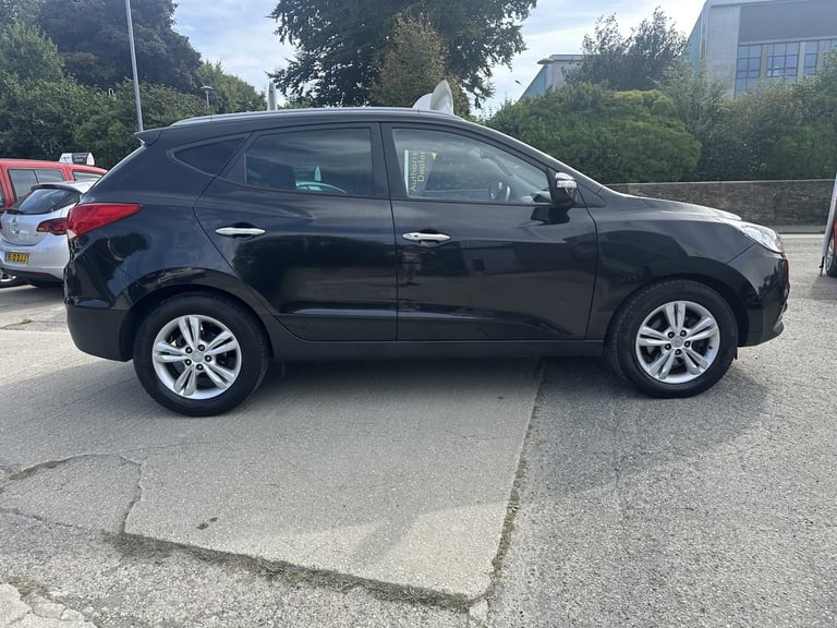 HYUNDAI IX35 1.7 CRDi Premium 2011