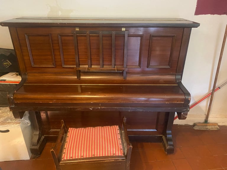 Free Piano and Stool