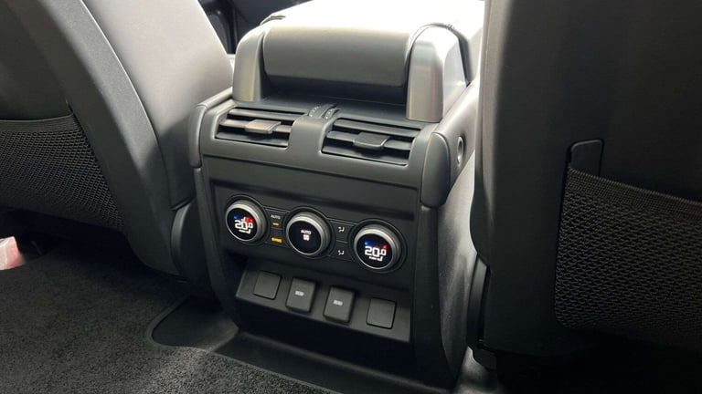 2023 Land Rover Defender 5.0 P525 V8 Carpathian Edition 90 3dr Auto ESTATE PETROL Automatic