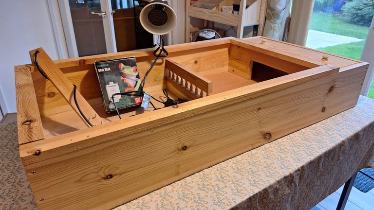 Like new Tortoise Table