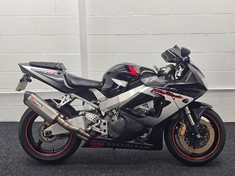 HONDA CBR900RR 929 ** SCORPION EXHAUST - OHLINS STEERING DAMPER - JUNE 26 MOT **