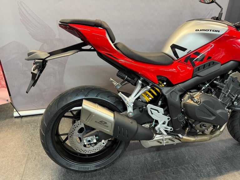 QJ MOTOR SRK800 2026 SUPER NAKED BRAND NEW MODEL TOP SPEC RED OR BLACK  £6699