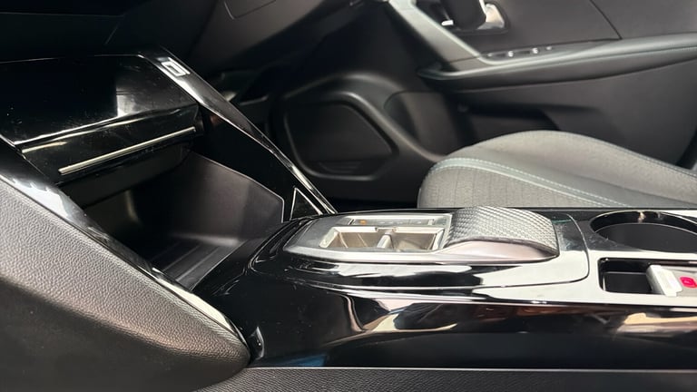 2023 Peugeot 2008 1.2 PureTech 130 Allure Premium+ 5dr EAT8 Petrol Estate Estate Petrol Automatic