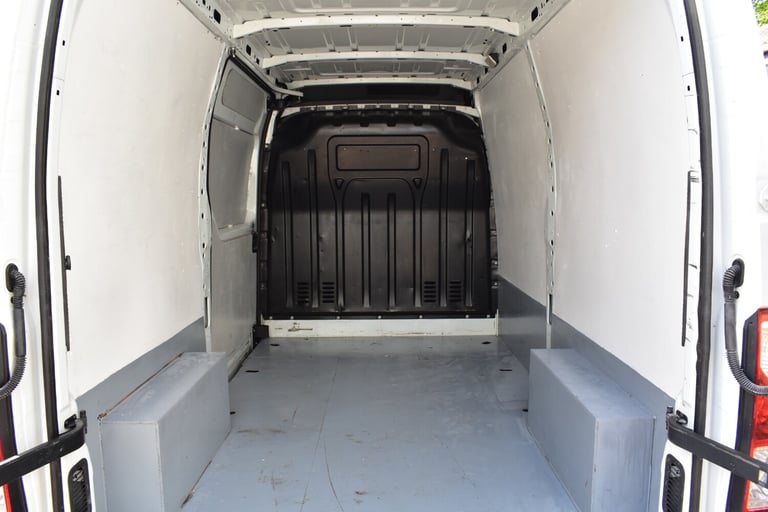 2017 Nissan NV400 2.3 dCi 130ps H2 SE Van PANEL VAN Diesel Manual