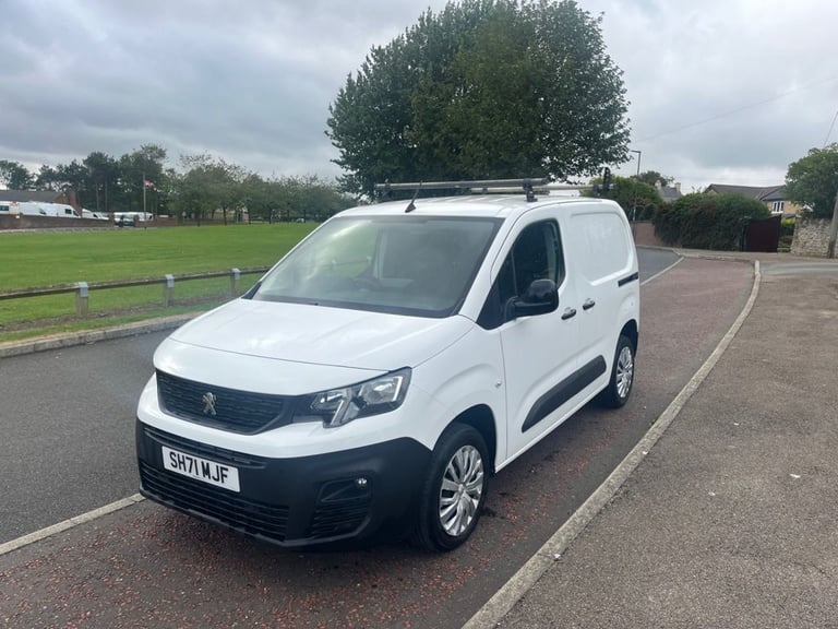 image for 2022 71 PEUGEOT PARTNER 1.5 BLUEHDI 1000 PROFESSIONAL PREMIUM STANDARD PANEL VAN