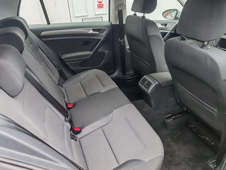 2014 Volkswagen Golf 1.6 TDI 105 SE 5dr HATCHBACK DIESEL Manual