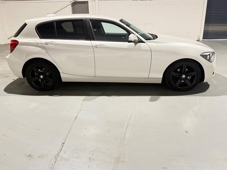 2013 BMW 1 Series 2.0 116d Sport Euro 5 (s/s) 5dr HATCHBACK Diesel Manual