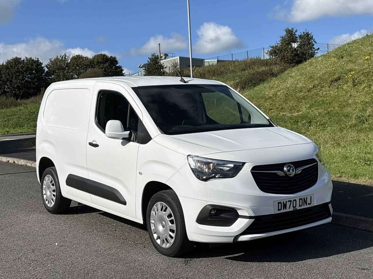 2021 Vauxhall Combo 1.5 Combo 2300 Sportive TD Panel Van Diesel Manual