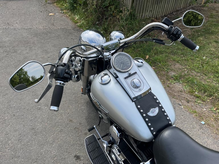 HARLEY DAVIDSON FLSTCI HERITAGE SOFTAIL CLASSIS 100th ANN, 14,318 MILES, £8495
