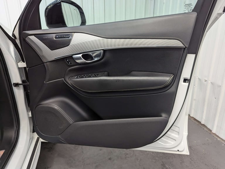 2022 Volvo XC90 2.0 XC90 R-Design B5 MHEV AWD Auto 4WD 5dr SUV Hybrid Automatic