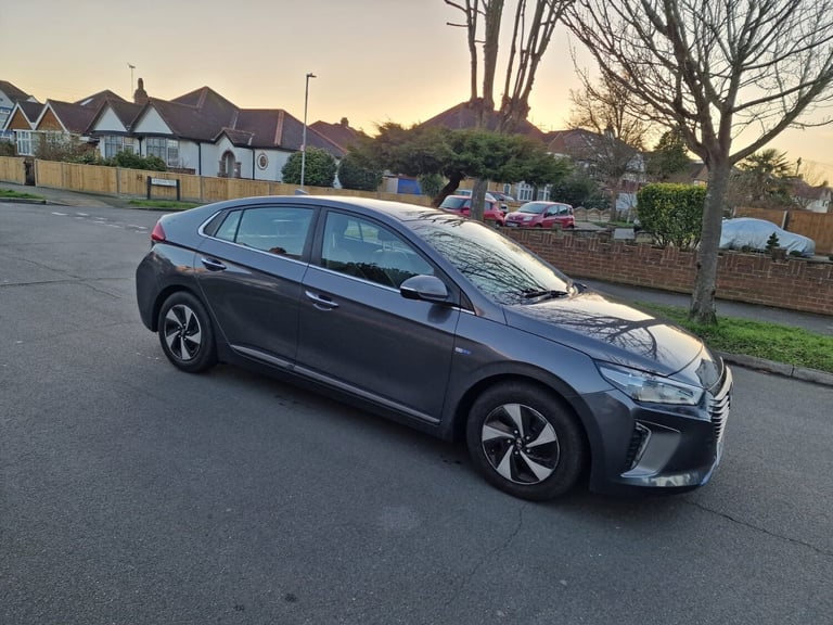 image for 2018 Hyundai IONIQ 1.6 GDi Hybrid Premium SE 5dr DCT HATCHBACK Petrol/Electric Hybrid Automatic
