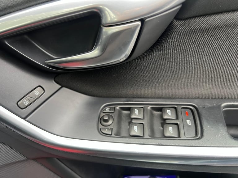 2014 Volvo V60 D4 [181] Business Edition 5dr ESTATE Diesel Manual