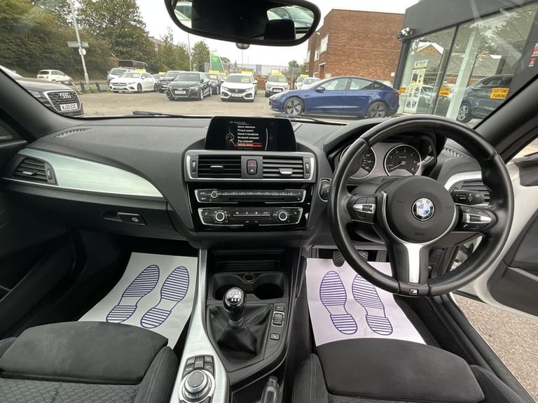 2017 BMW 2 Series 220d M Sport 2dr [Nav] CONVERTIBLE DIESEL Manual