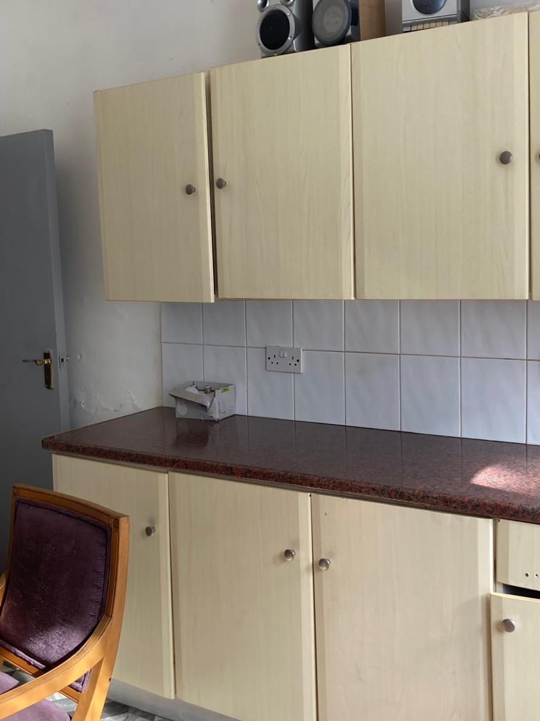 Fully furnished 3 Bed terrace house 