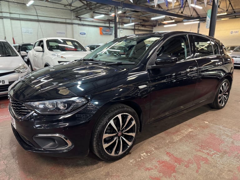 2017 Fiat Tipo 1.4 MPI Lounge Euro 6 5dr HATCHBACK Petrol Manual