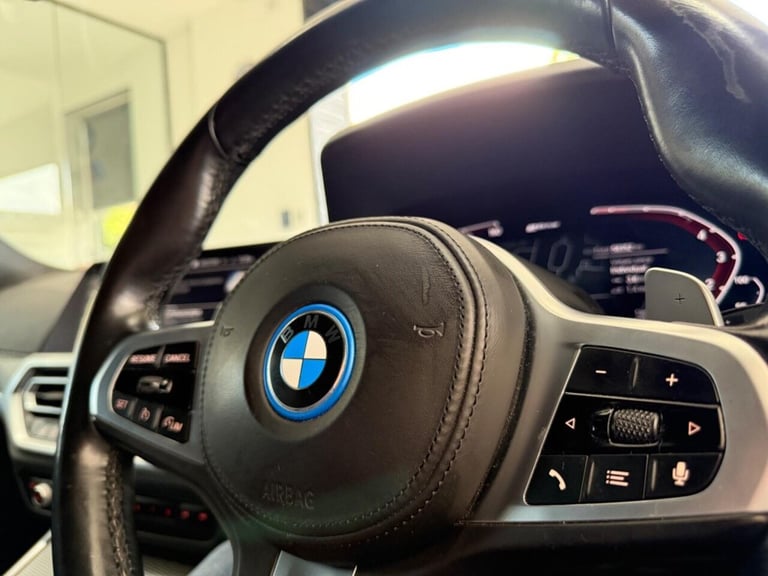 2021 BMW 3 Series 2.0 330e 12kWh M Sport Touring Auto Euro 6 (s/s) 5dr Estate PETROL/ELECTRIC Aut...