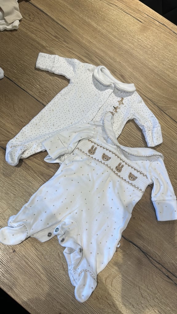 Loads of baby stuff 