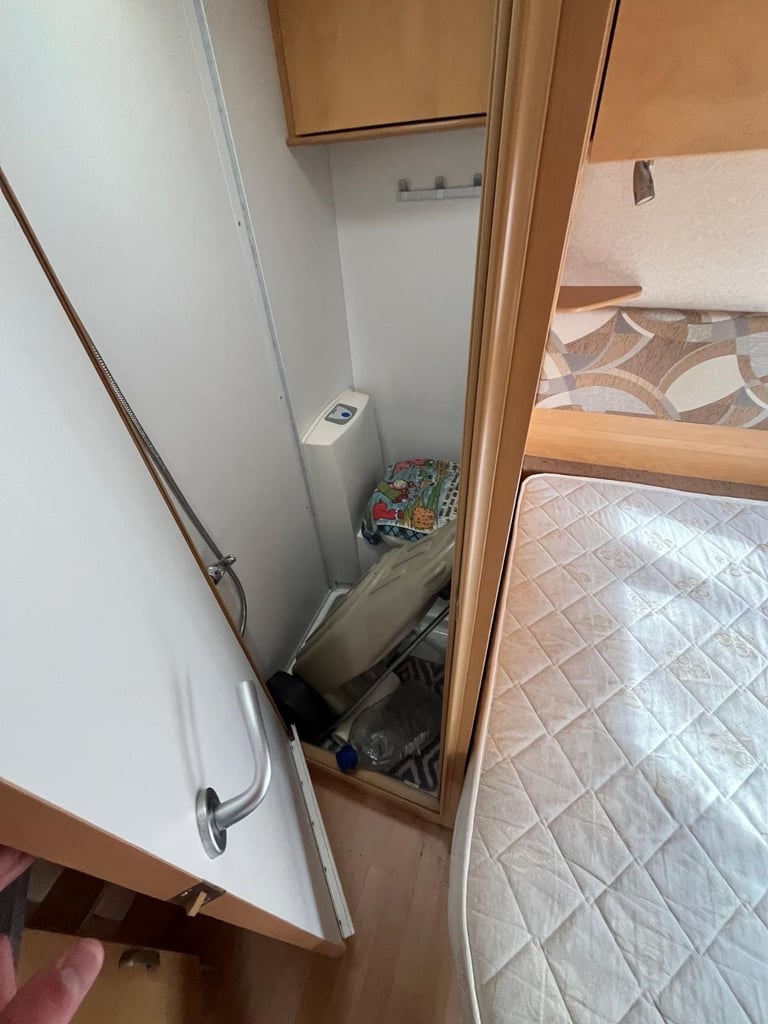 Bailey Ranger gt60 4 berth fixed bed 