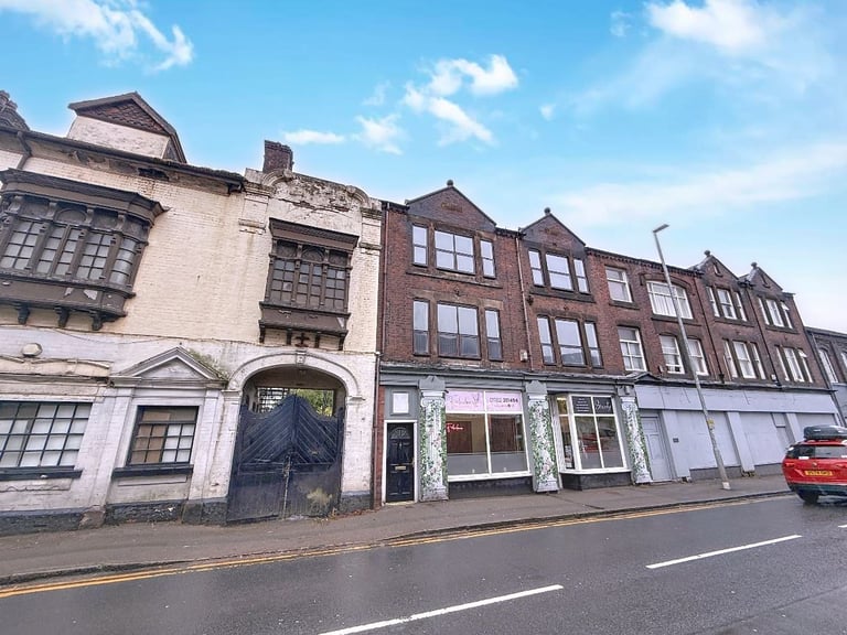 image for 3 bedroom flat in King Street, Stoke-on-Trent, ST3 1EZ