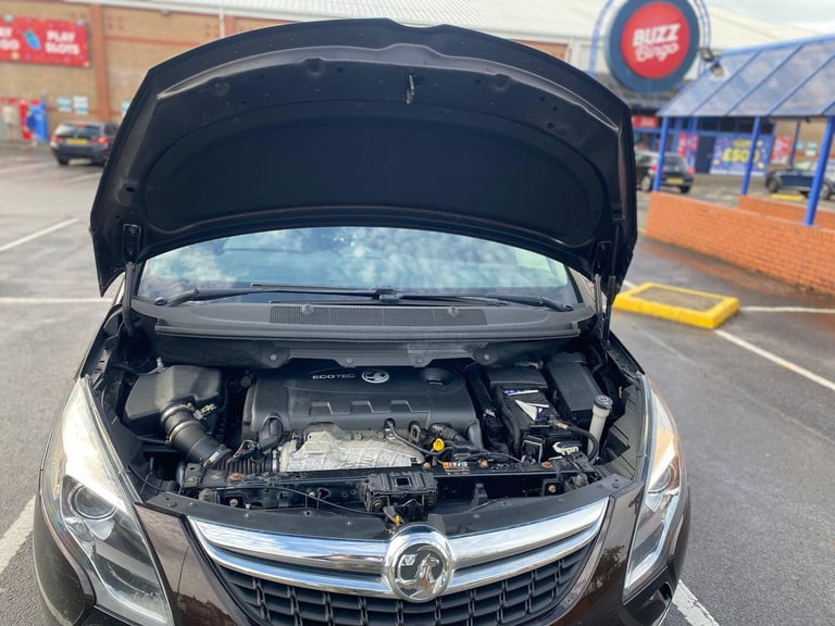 2014 Vauxhall Zafira Tourer 2.0 CDTi Exclusiv Auto Euro 5 5dr MPV Diesel Automatic