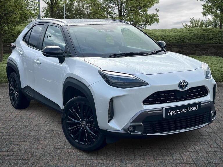 image for 2022 Toyota Yaris 1.5 Hybrid Dynamic 5dr CVT Estate Hybrid Automatic