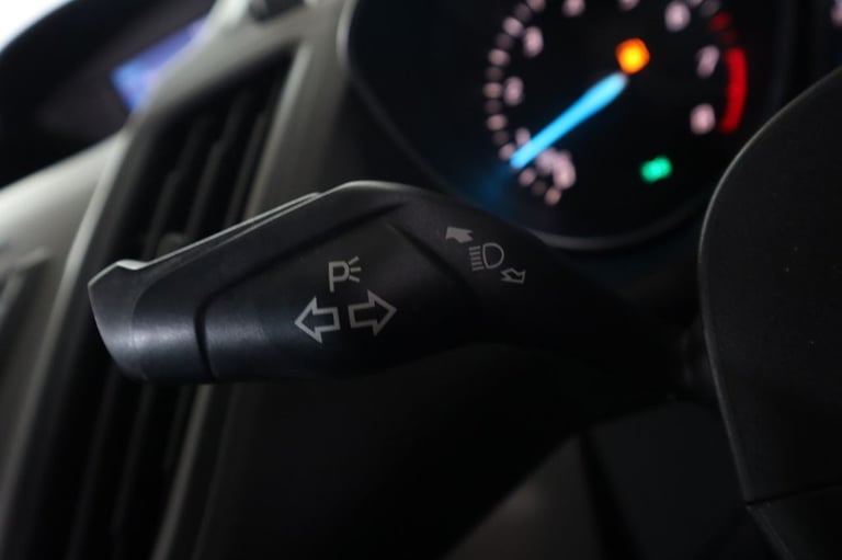 2016 Ford Kuga 1.5 EcoBoost 182 Zetec 5dr Auto HATCHBACK PETROL Automatic