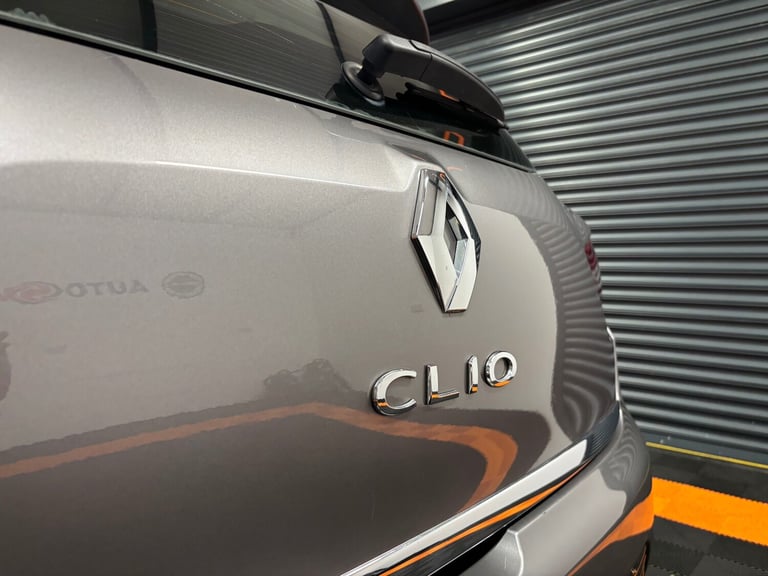 2015 Renault Clio 1.2 16V Dynamique Nav 5dr HATCHBACK Petrol Manual