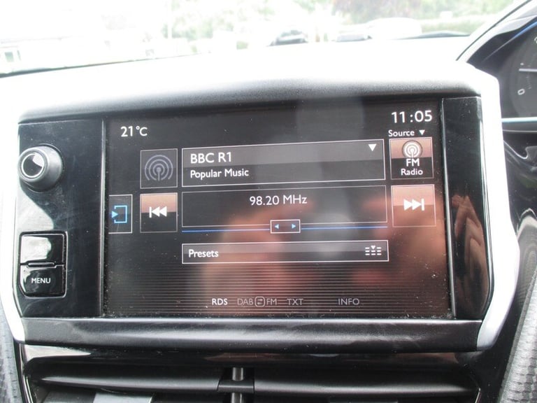 Peugeot 2008 BLUE HDI ALLURE