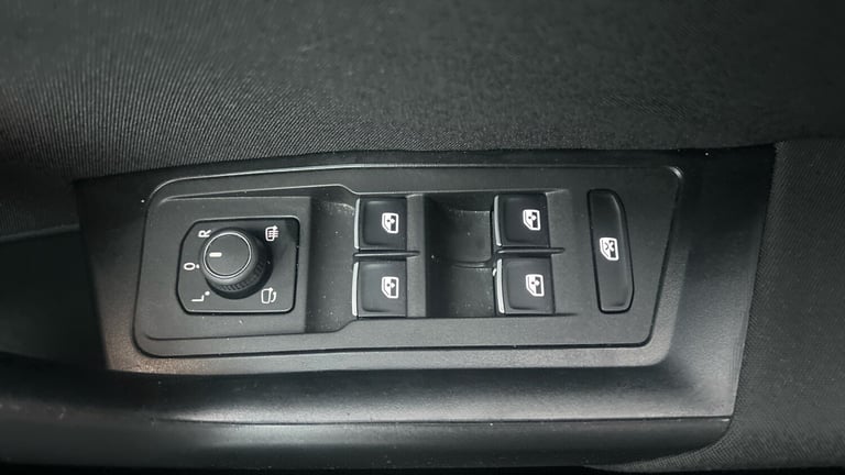 2021 Volkswagen T-Roc 1.5 TSI EVO Black Edition 5dr DSG Petrol Hatchback Hatchback Petrol Automatic