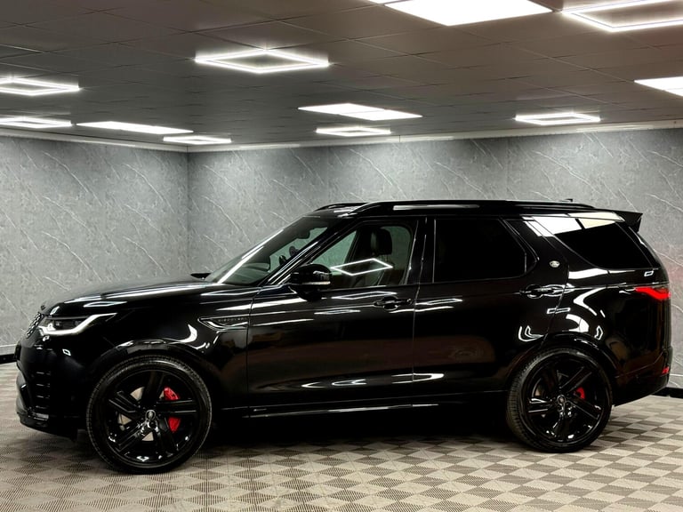 2021 Land Rover Discovery 3.0 D250 R-Dynamic S 5dr Auto TOWING PACK | HUGE SPEC ESTATE Diesel Sem...