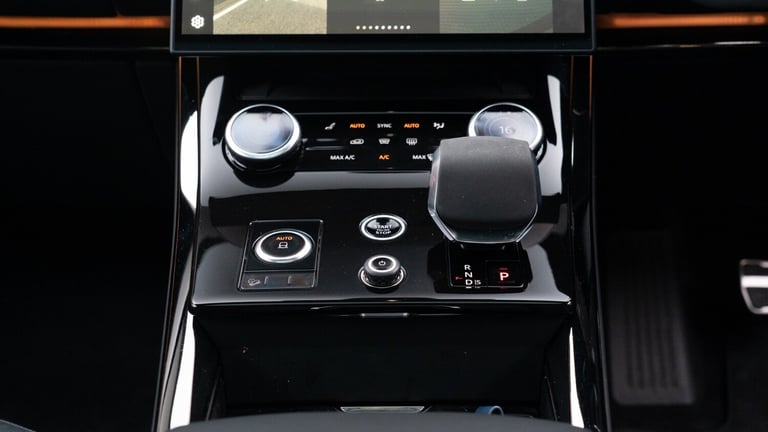 2023 Land Rover Range Rover Sport (73 Reg) 3.0 D300 Dynamic SE (Black Pack) Estate DIESEL/MHEV Au...