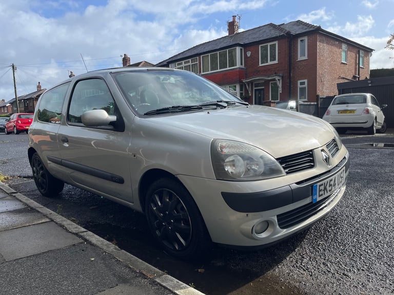 Renault, CLIO, Hatchback, 2004, Manual, 1461 (cc), 3 doors