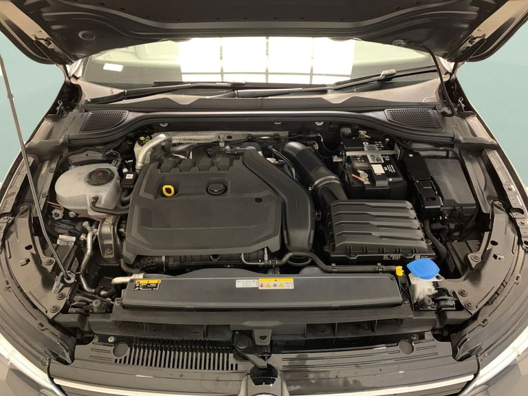 2022 Volkswagen Golf 1.5 TSI R-Line Hatchback 5dr Petrol Manual Euro 6 (s/s) (150 ps) - DIGITAL  ...