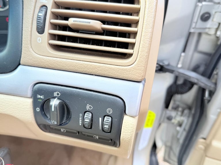 VOLVO S80 2.4 D5 SE Lux 2005