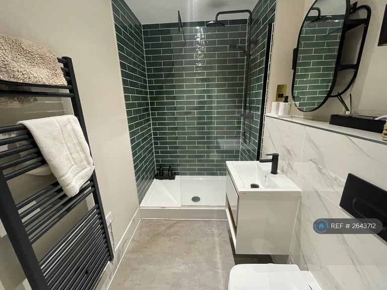 1 bedroom flat in Park Cross Street, Leeds, LS1 (1 bed) (#2643712)
