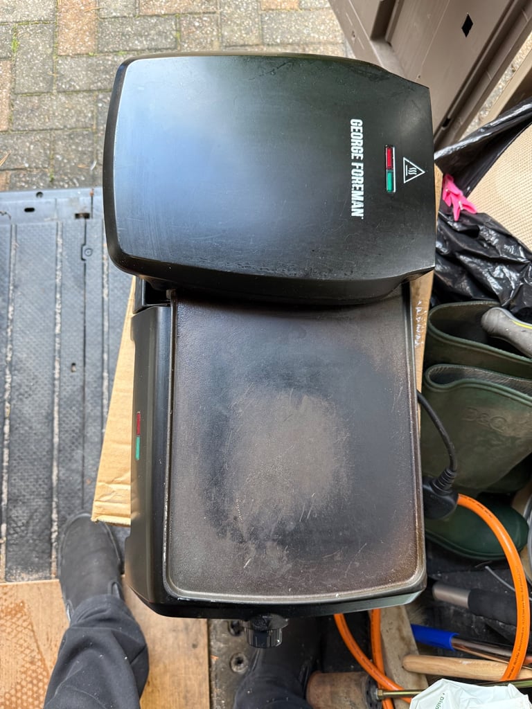 image for George Foreman grill. Still works perfect 