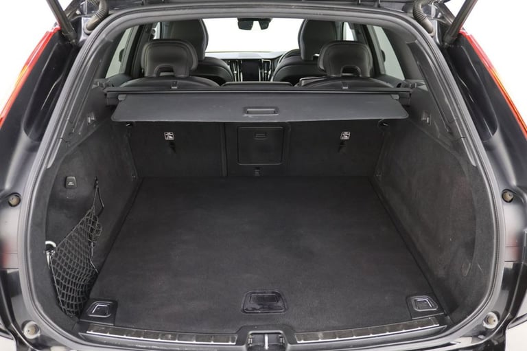 2020 Volvo XC60 2.0 B5 MHEV R-Design SUV 5dr Petrol Hybrid Auto AWD Euro 6 (s/s) (250 ps) ESTATE ...