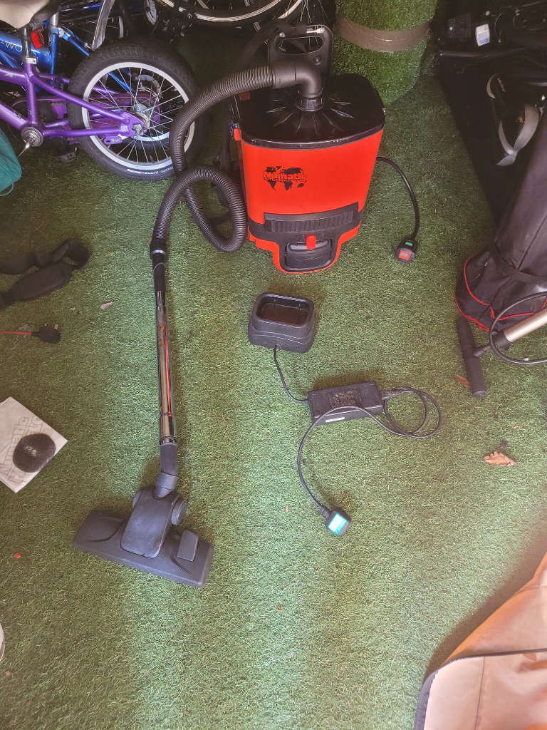 Naumatic RSB140 Cordless Back Pack Battery Vacuum Cleaner Henry good condition and fully work