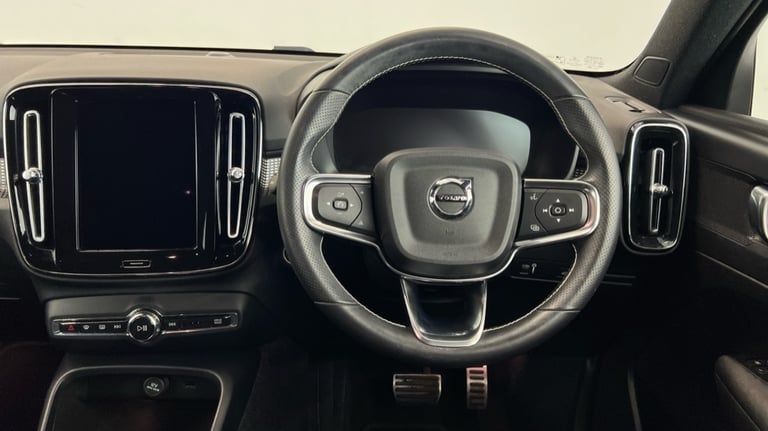 2021 Volvo XC40 R-Design, T3 automatic (Power Tailgate, Rear Park Assist) Estate Petrol Automatic