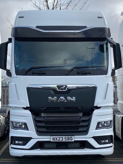 MAN/ ERF TGX 26.510 6x2 MID LIFT AND STEER HIGH ROOF