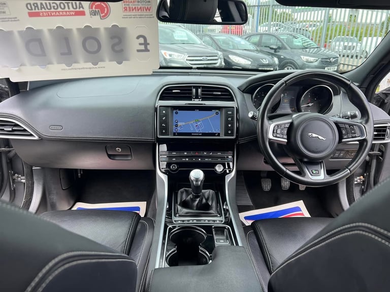 Jaguar, XE, Saloon, 2017, Manual, 1999 (cc), 4 doors