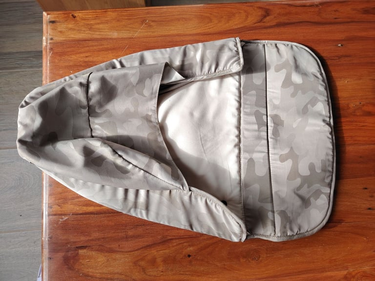 BabyStyle Egg Cosy Toes Footmuff Apron In Camo Sand